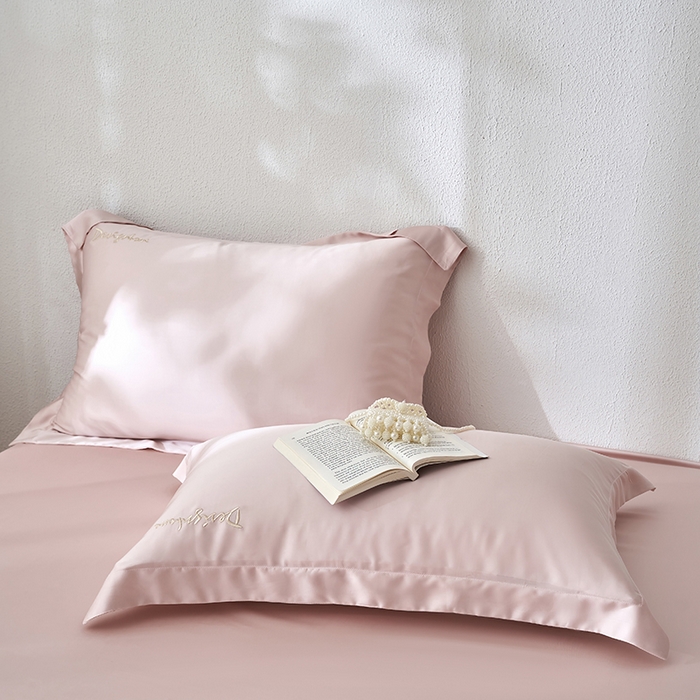 91家纺网 家纺一手货源 找家纺 黛舒家居 2025新款60S兰精天丝纯色简绣单床笠 千黛粉