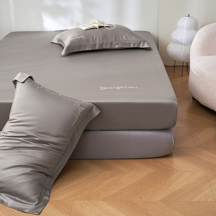 91家纺网 家纺一手货源 找家纺 黛舒家居 2025新款60S兰精天丝纯色简绣单床笠 竹卡