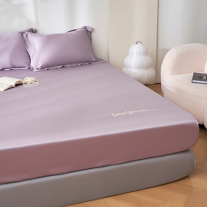 91家纺网 家纺一手货源 找家纺 黛舒家居 2025新款60S兰精天丝纯色简绣单床笠 丁香紫