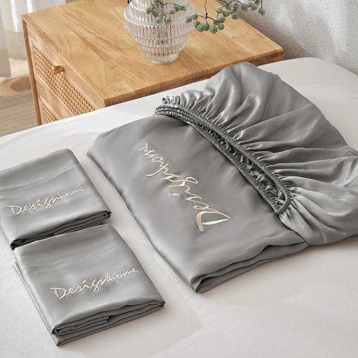 91家纺网 家纺一手货源 找家纺 黛舒家居 2025新款60S兰精天丝纯色简绣单床笠 烟灰