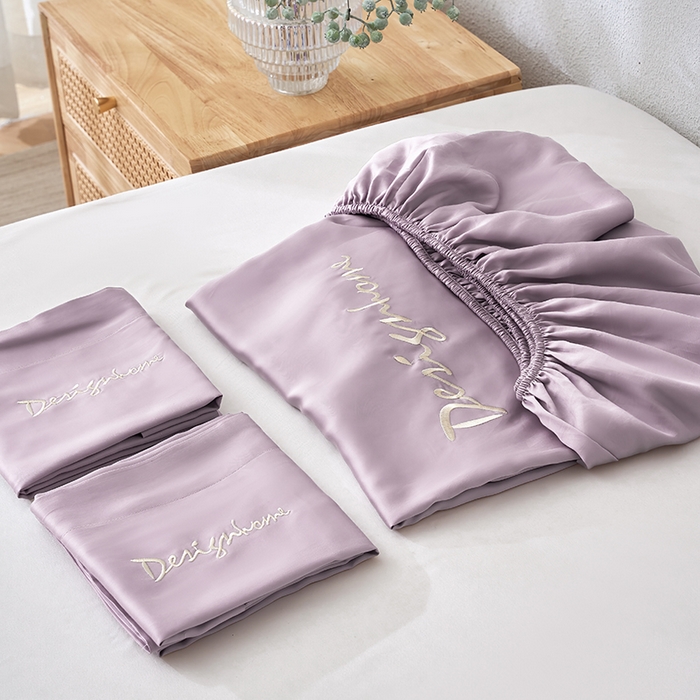 91家纺网 家纺一手货源 找家纺 黛舒家居 2025新款60S兰精天丝纯色简绣单床笠 丁香紫