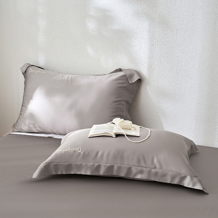 91家纺网 家纺一手货源 找家纺 黛舒家居 2025新款60S兰精天丝纯色简绣单床笠 竹卡