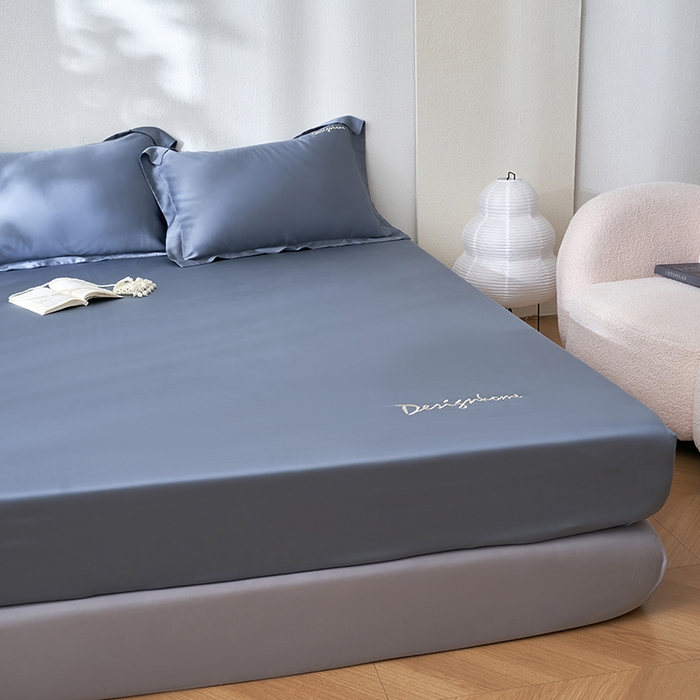 91家纺网 家纺一手货源 找家纺 黛舒家居 2025新款60S兰精天丝纯色简绣单床笠 石青