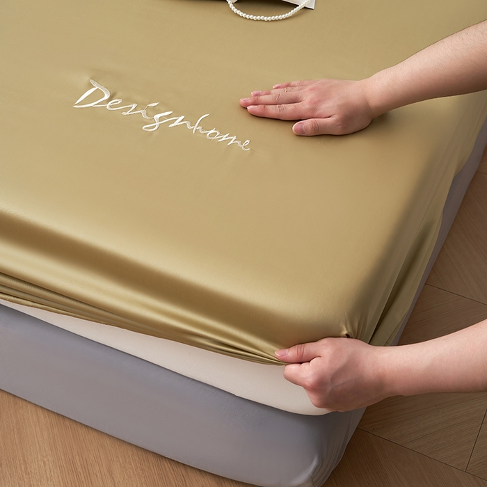 91家纺网 家纺一手货源 找家纺 黛舒家居 2025新款60S兰精天丝纯色简绣单床笠 琥珀黄