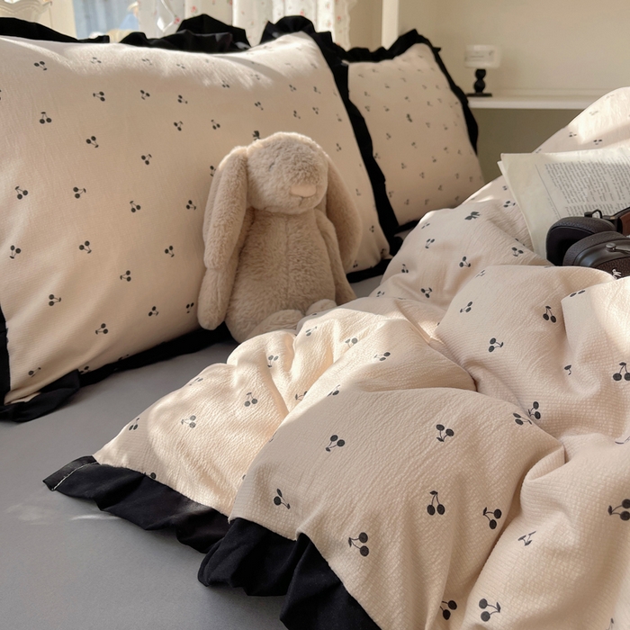 91家纺网 家纺一手货源 找家纺 红嘴企鹅 2025新款双层纱水洗棉赫本风四件套 赫本风-樱桃