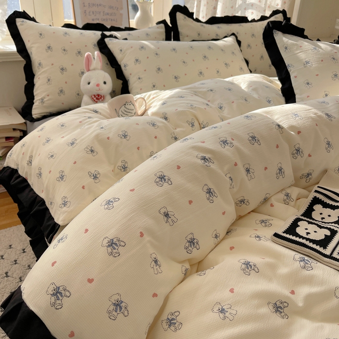 91家纺网 家纺一手货源 找家纺 红嘴企鹅 2025新款双层纱水洗棉赫本风四件套 赫本风-抱抱熊