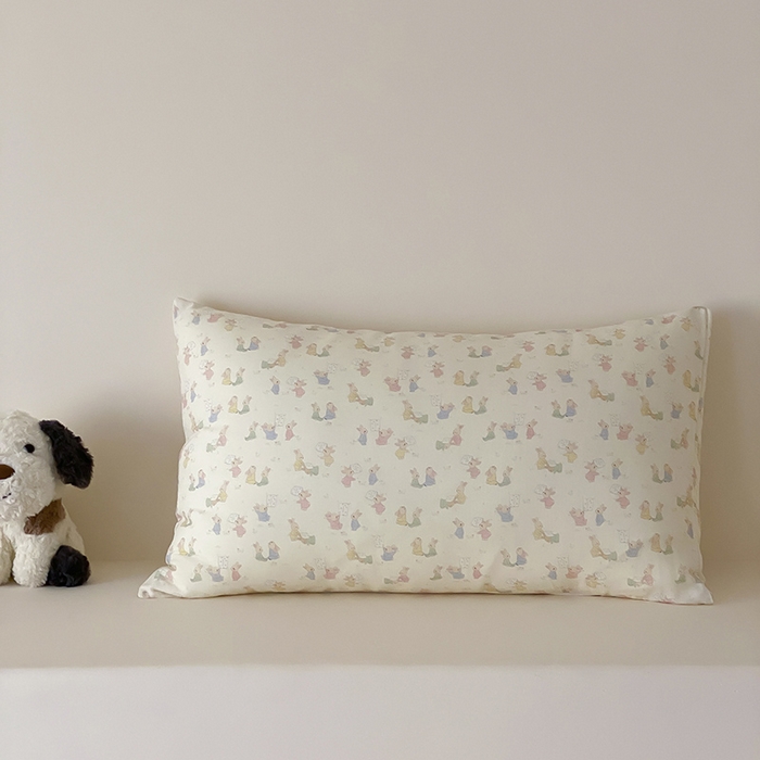 91家纺网 家纺一手货源 找家纺 时光里 2025新款双层纱系列卡通风枕套 小兔乖乖