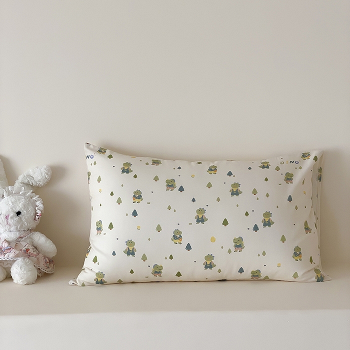 91家纺网 家纺一手货源 找家纺 时光里 2025新款双层纱系列卡通风枕套 萌宠宝宝-绿