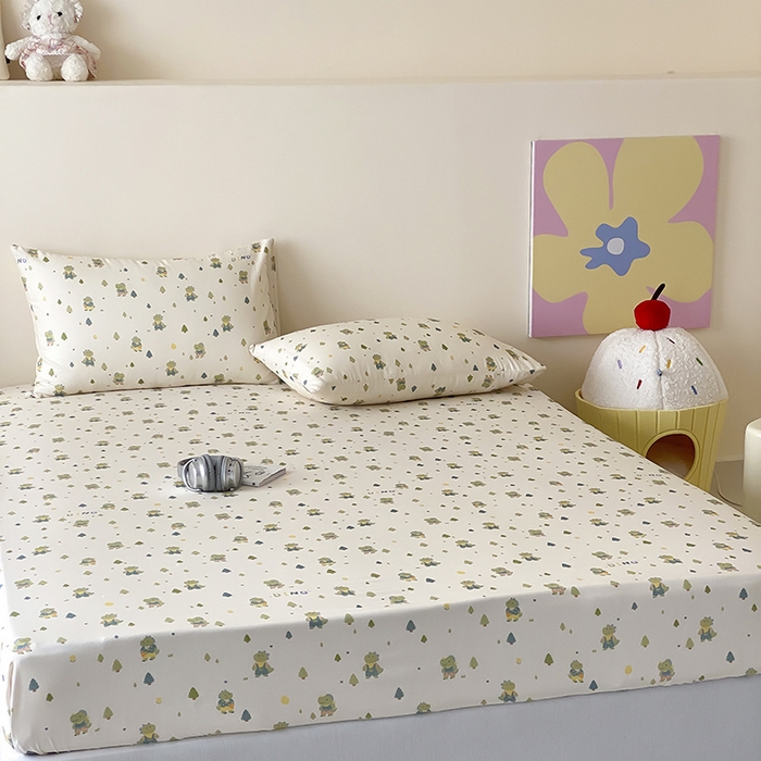 91家纺网 家纺一手货源 找家纺 时光里 2025新款双层纱系列卡通风枕套 萌宠宝宝-绿