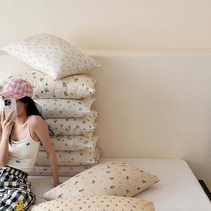 91家纺网 家纺一手货源 找家纺 时光里 2025新款双层纱系列卡通风枕套 集合图