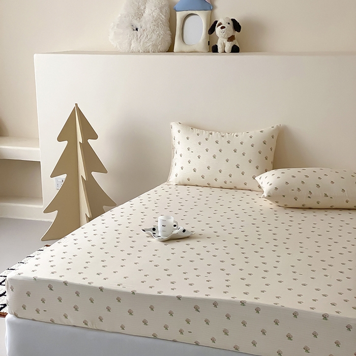 91家纺网 家纺一手货源 找家纺 时光里 2025新款双层纱系列卡通风床笠 布丁