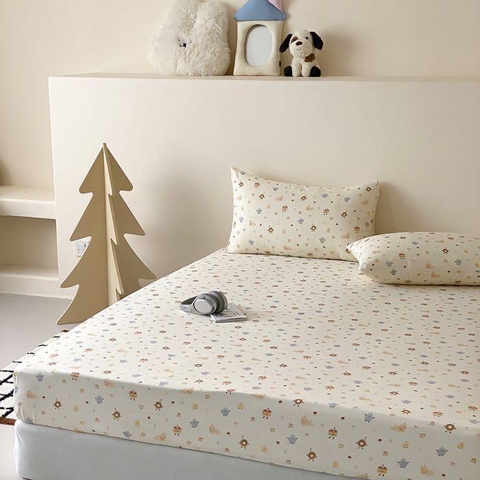 91家纺网 家纺一手货源 找家纺 时光里 2025新款双层纱系列卡通风床笠 如甜初梦