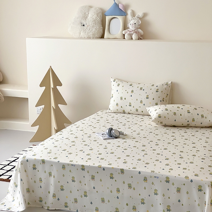 91家纺网 家纺一手货源 找家纺 时光里 2025新款双层纱系列卡通风床单 萌宠宝宝-绿