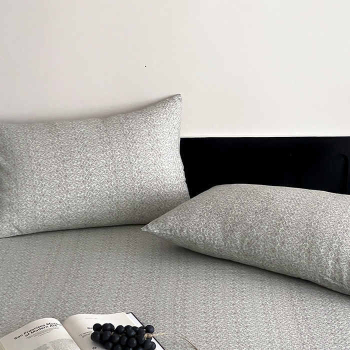 91家纺网 家纺一手货源 找家纺 时光里 2025新款双层纱系列ins风床笠 惜花涧-绿