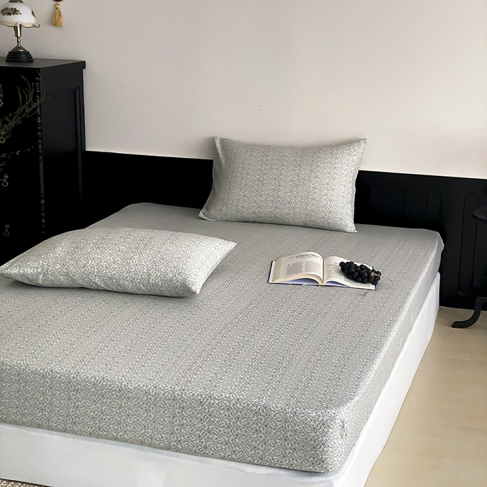 91家纺网 家纺一手货源 找家纺 时光里 2025新款双层纱系列ins风床笠 惜花涧-绿