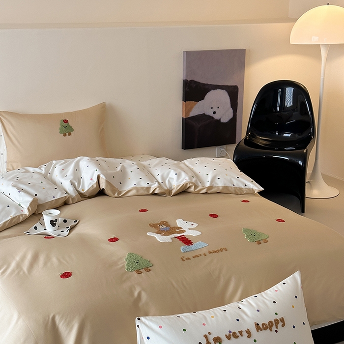 91家纺网 家纺一手货源 找家纺 （总）时光里 2025新款100S卡通风贡缎毛巾绣四件套