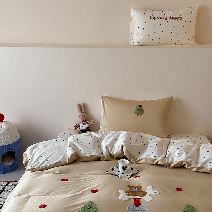 91家纺网 家纺一手货源 找家纺 （总）时光里 2025新款100S卡通风贡缎毛巾绣四件套