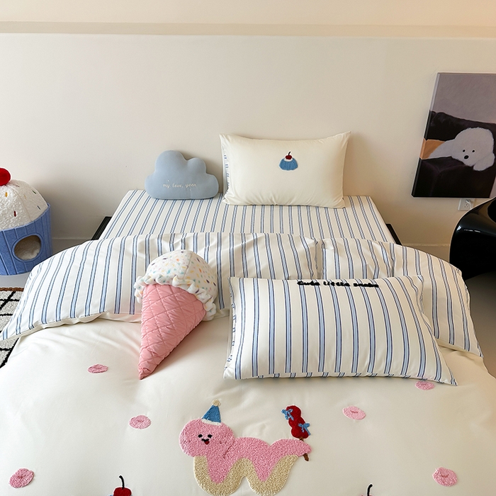 91家纺网 家纺一手货源 找家纺 时光里 2025新款100S卡通风贡缎毛巾绣四件套 伊维雅