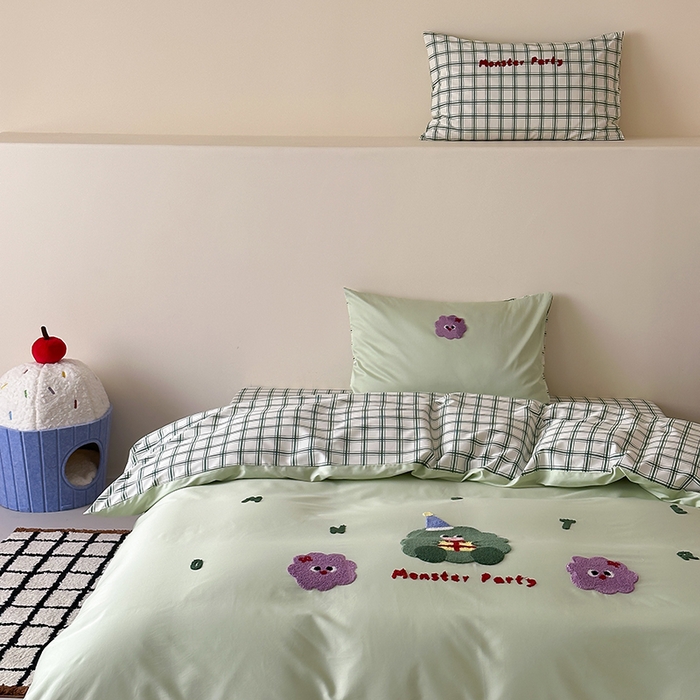 91家纺网 家纺一手货源 找家纺 时光里 2025新款100S卡通风贡缎毛巾绣四件套 许愿树