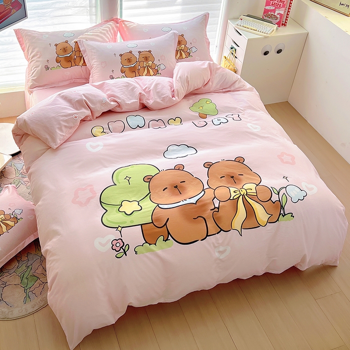 91家纺网 家纺一手货源 找家纺 2025新款原创设计卡皮巴拉全棉四件套-有作品登记证书 阳光巴拉