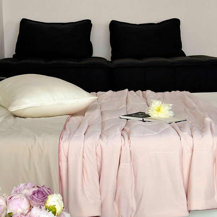 91家纺网 家纺一手货源 找家纺 时年家纺 2025新款升级版180克高定即刻凉感夏被 甜杏粉