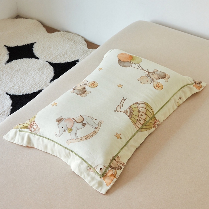 91家纺网 家纺一手货源 找家纺 嗨生活2025新款天竹系列A类竹纤维四层纱枕套 儿童枕套 幼儿园枕套 缤纷马戏团