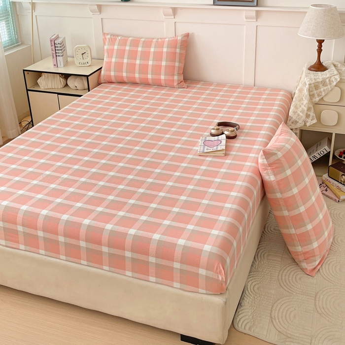 91家纺网 家纺一手货源 找家纺 2025新款全棉水洗棉套件-单床笠 洛伊粉咖小格