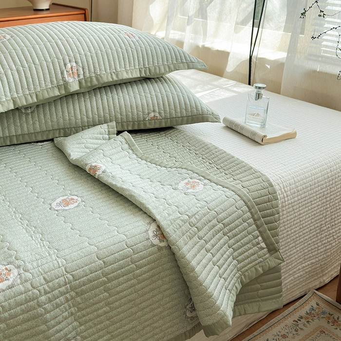 91家纺网 家纺一手货源 找家纺 美优兰 2025春夏新款双面天丝高温砂洗床盖 繁花