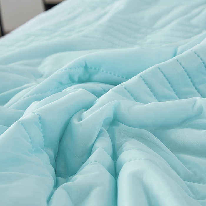 91家纺网 家纺一手货源 找家纺 丝薇雅 2025新款凉感丝夏被冰淇淋夏凉被 黑边-条纹浅绿