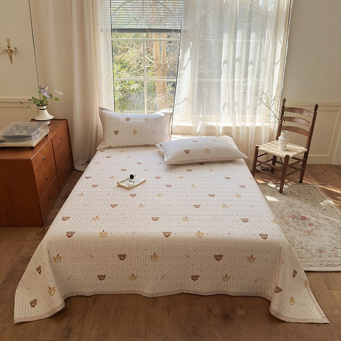 91家纺网 家纺一手货源 找家纺 美优兰 2025春夏新款双面天丝高温砂洗床盖 小熊礼物