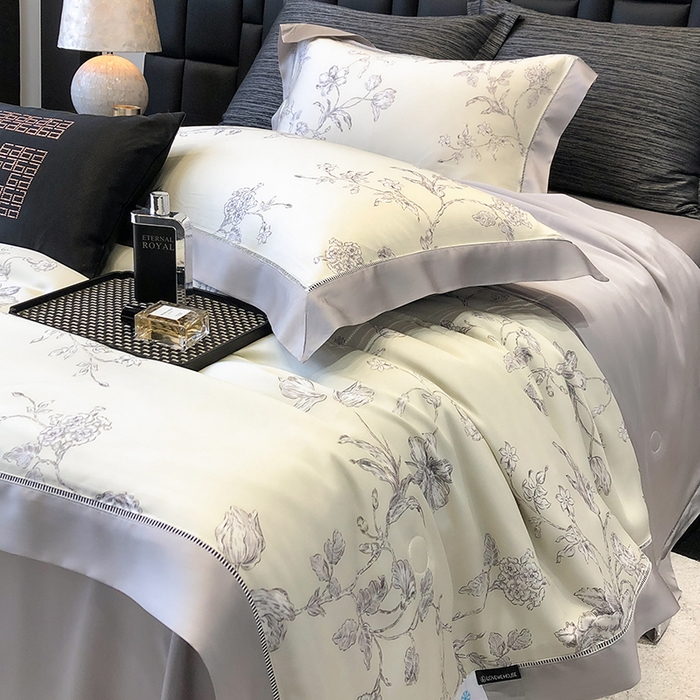 91家纺网 家纺一手货源 找家纺 若未家居 LOVEWE HOUSE 2025新款兰精天丝印花夏被及夏被四件套 白玉芝芝（床单款+床盖款）