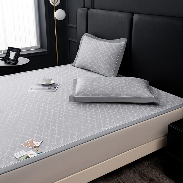 91家纺网 家纺一手货源 找家纺 小牛席业 2025新款轻奢风凉感冰丝席-月亮爱心系列 灰色