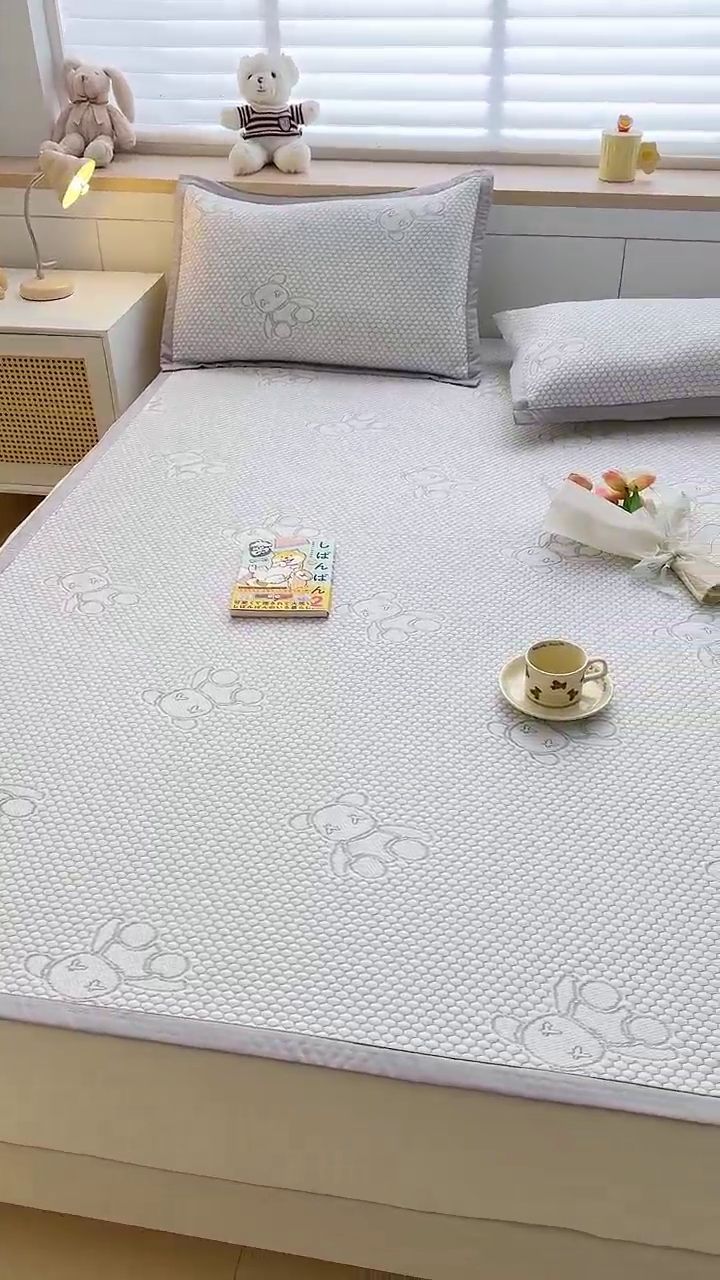 91家纺网 家纺一手货源 找家纺 999家纺   2025新款凉感提花冰豆豆凉席三件套 冰块熊-咖（凉席款）