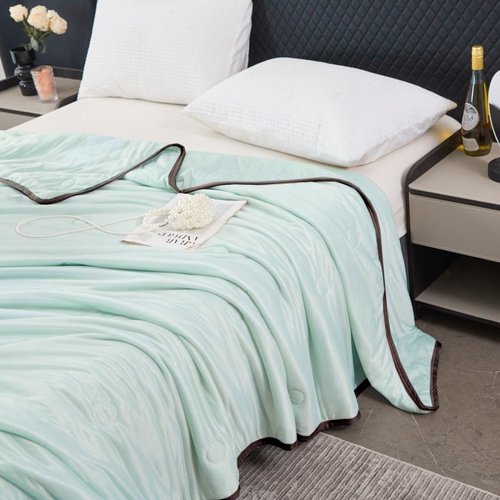 91家纺网 家纺一手货源 找家纺 丝薇雅 2025新款凉感丝夏被冰淇淋夏凉被 黑边-圆圈浅绿