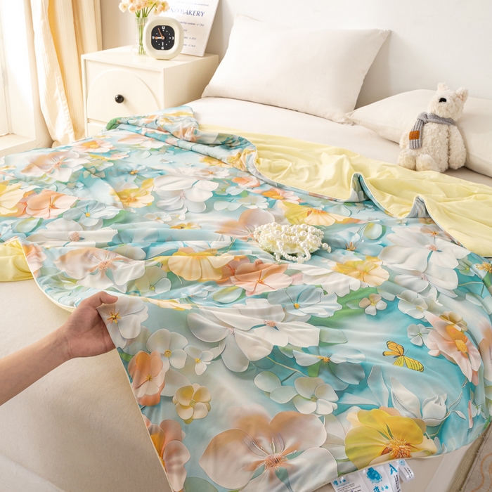 91家纺网 家纺一手货源 找家纺  居易简 2025新款5D夏被空调被A类云母仿锦氨凉感丝夏凉被 梦幻花园