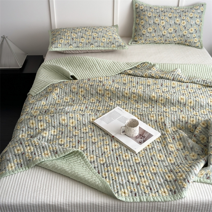 91家纺网 家纺一手货源 找家纺 美优兰 2025春夏新款双面天丝高温砂洗床盖 七里香