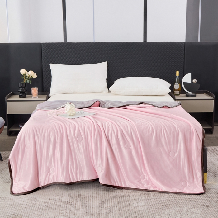91家纺网 家纺一手货源 找家纺 丝薇雅 2025新款凉感丝夏被冰淇淋夏凉被 黑边-圆圈粉色