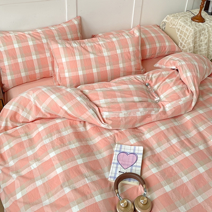 91家纺网 家纺一手货源 找家纺 大柏树 2025新款全棉水洗棉套件-床单四件套 洛伊粉咖小格