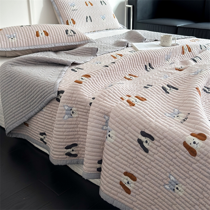 91家纺网 家纺一手货源 找家纺 美优兰 2025春夏新款双面天丝高温砂洗床盖 汪星人