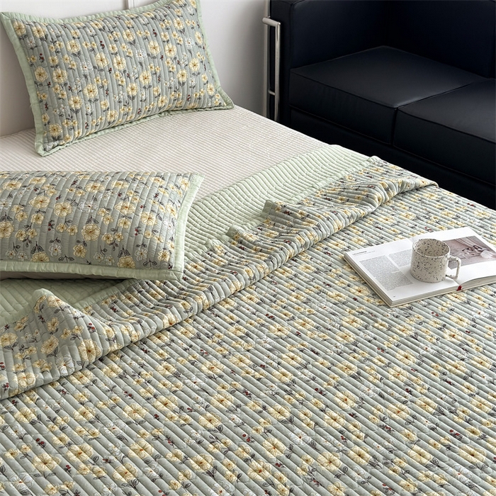 91家纺网 家纺一手货源 找家纺 美优兰 2025春夏新款双面天丝高温砂洗床盖 七里香