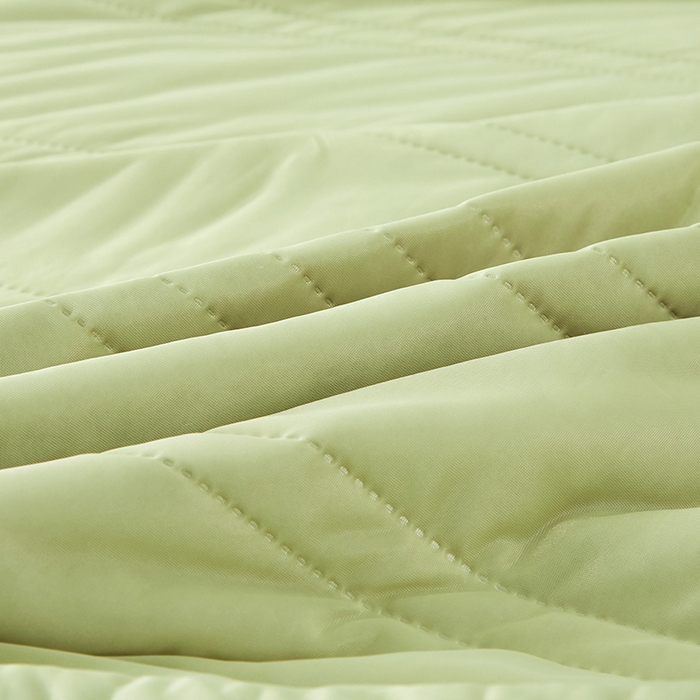 91家纺网 家纺一手货源 找家纺 丝薇雅 2025新款凉感丝夏被冰淇淋夏凉被 黑边-条纹果绿