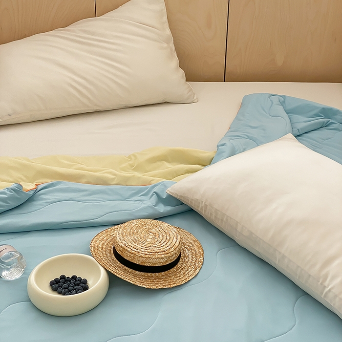 91家纺网 家纺一手货源 找家纺 时年家纺 2025新款升级版180克高定即刻凉感夏被 晴空蓝