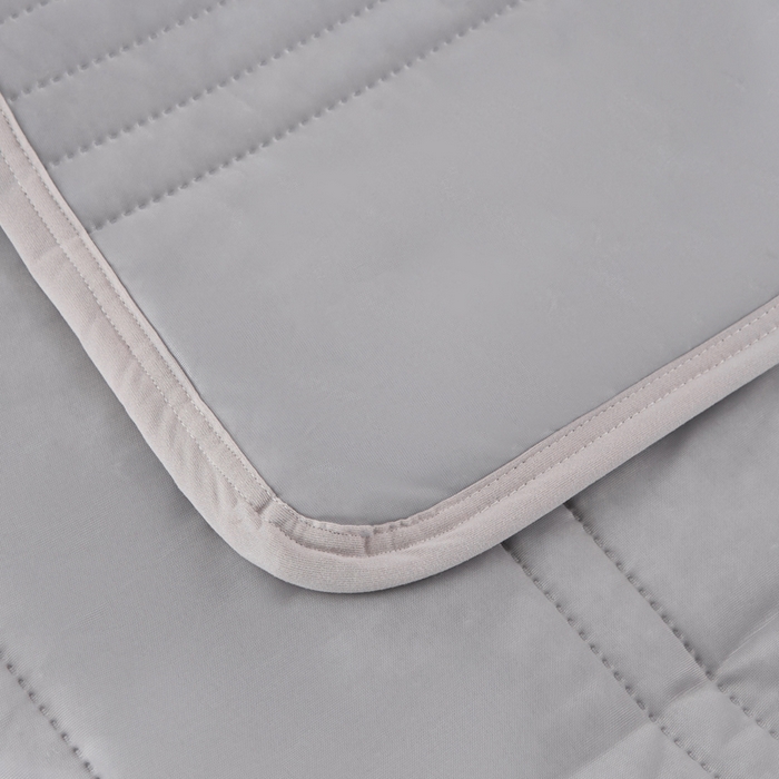 91家纺网 家纺一手货源 找家纺 丝薇雅 2025新款凉感丝夏被冰淇淋夏凉被 条纹灰色