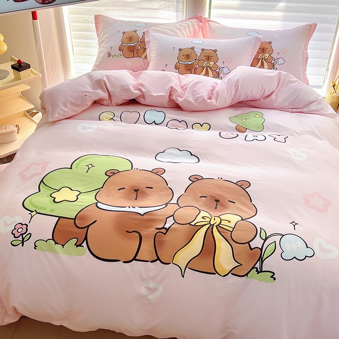 91家纺网 家纺一手货源 找家纺 2025新款原创设计卡皮巴拉全棉四件套-有作品登记证书 阳光巴拉