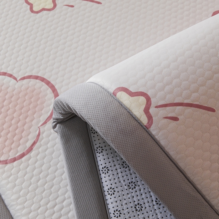 91家纺网 家纺一手货源 找家纺 川悦生活 2025新款数码印花冰豆豆凉席床垫-学生床-系列二 软噗奶云