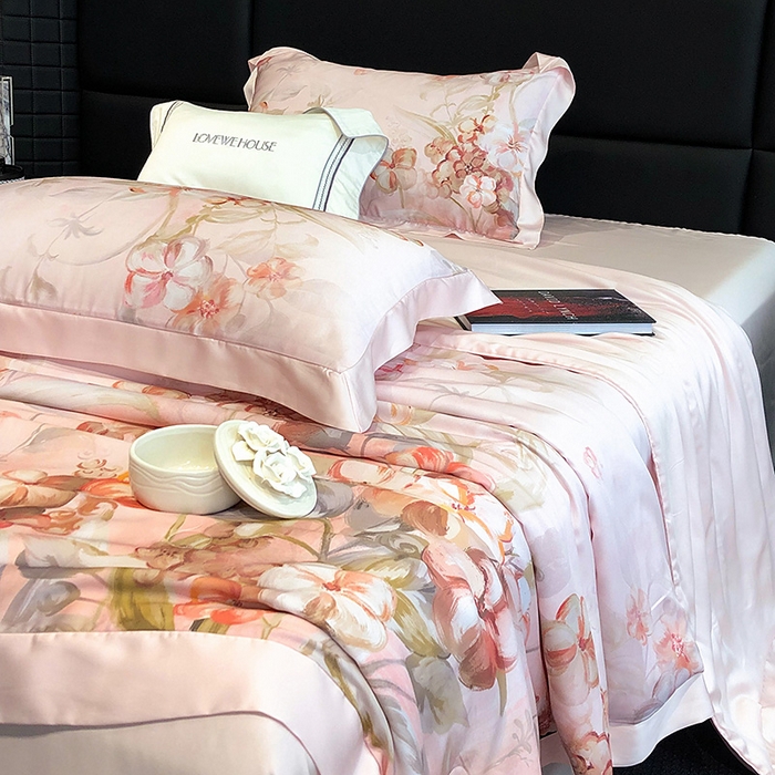 91家纺网 家纺一手货源 找家纺 若未家居 LOVEWE HOUSE 2025新款兰精天丝印花夏被及夏被四件套 花西子 粉（床单款+床盖款）