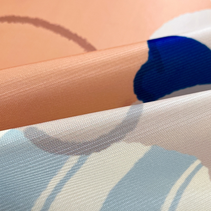 91家纺网 家纺一手货源 找家纺 金爱家  2025新款正版授权miiiiichan可爱卡通大版数码印花A类1200D冰感丝凉感席冰丝三件套平铺床笠系列 樱桃小熊