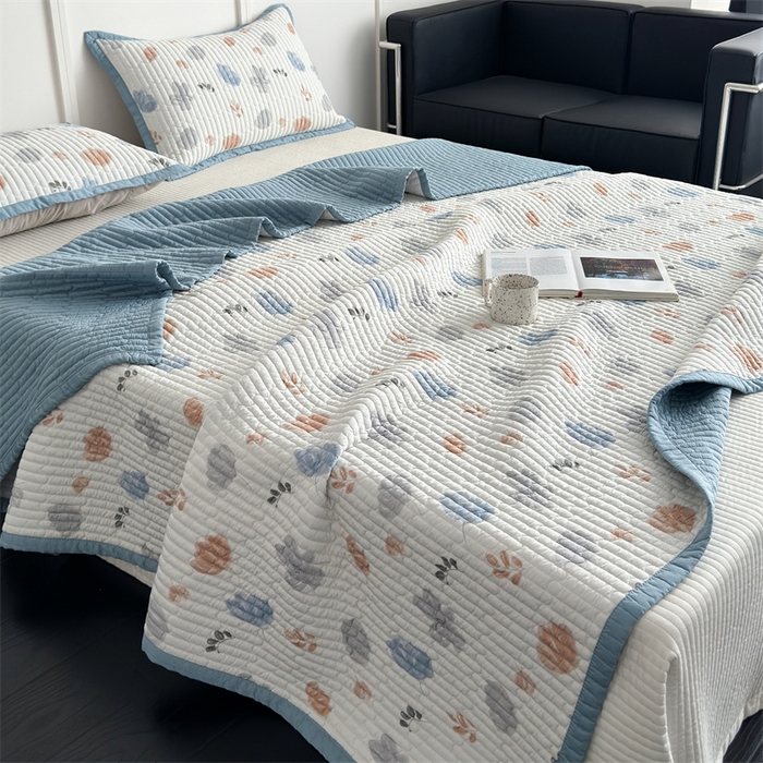 91家纺网 家纺一手货源 找家纺 美优兰 2025春夏新款双面天丝高温砂洗床盖 蓝海