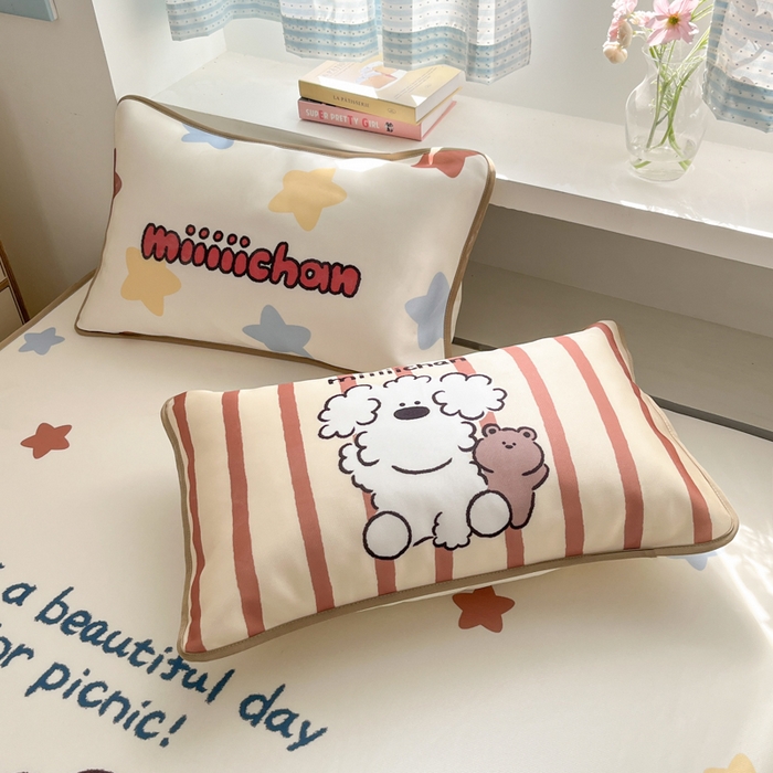 91家纺网 家纺一手货源 找家纺 金爱家  2025新款正版授权miiiiichan可爱卡通大版数码印花A类1200D冰感丝凉感席冰丝三件套平铺床笠系列 星愿小狗