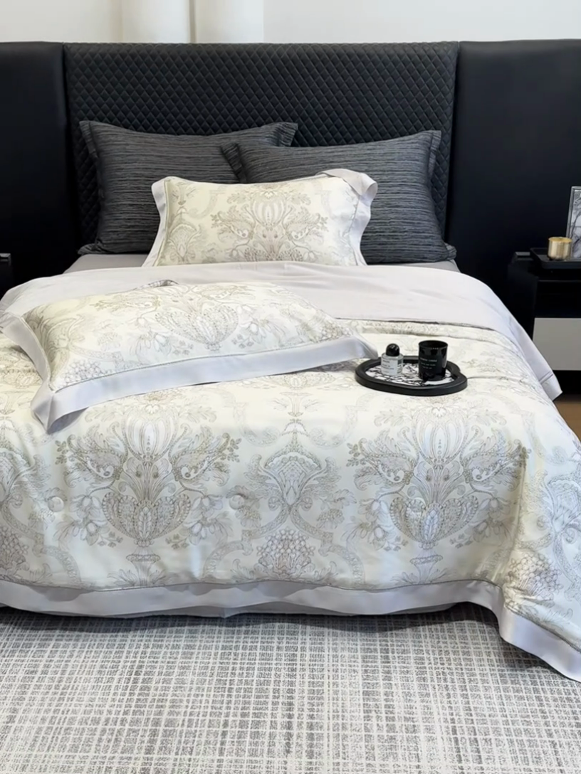 91家纺网 家纺一手货源 找家纺 若未家居 LOVEWE HOUSE 2025新款兰精天丝印花夏被及夏被四件套 宫廷华尔兹（床单款+床盖款）